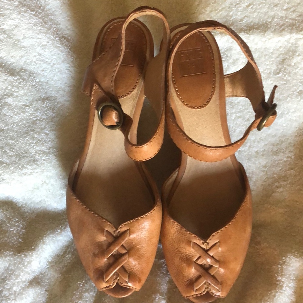 FRYE Brand Light Brown Leather Wedges